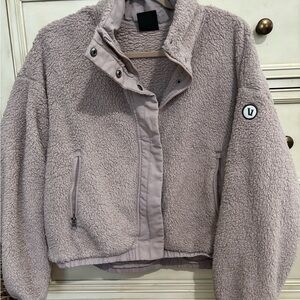 Vuori Cozy Sherpa in Umber Pink size Large - in GUC